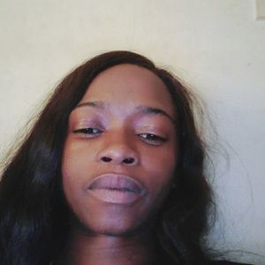 Meet your Posher, Renika